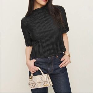 Reformation Spencer Plissé Top